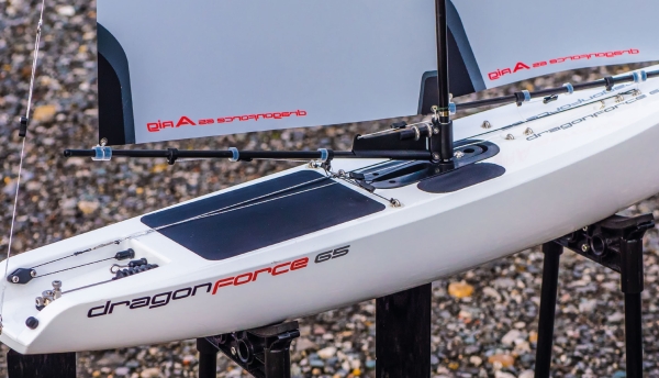 26098 DRAGONFORCE65 V7 Wettbewerbs-Segelboot 650mm, RTR